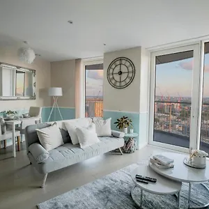  Apartment Amazing London Skyline View & Transport Links